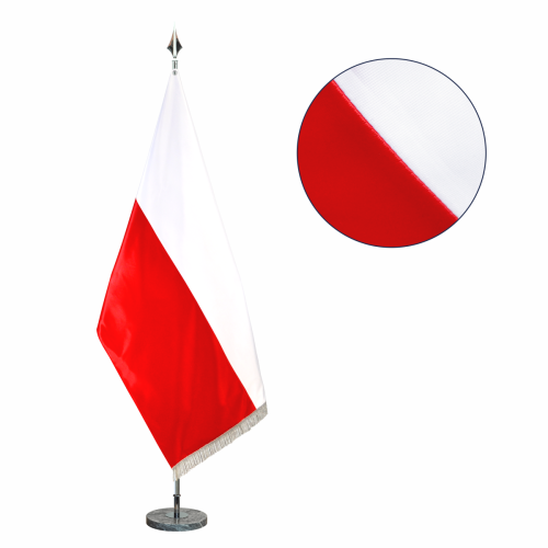 flaga RP sztandarowa zszywana_fręszle na prawym boku.png