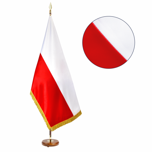 flaga RP sztandarowa zszywana_frędzle na trzech bokach.png
