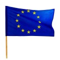 drukowana flaga UE w układzie poziomym, dzianina poliestrowa, brzegi flagi obszyte podwójnym stębnowaniem nićmi w kolorze flagi