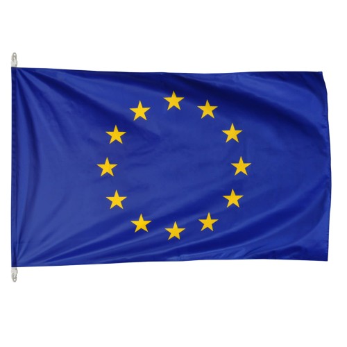 drukowana flaga UE 160x100 cm, dzianina poliestrowa, brzegi podwójnie stębnowane nićmi w kolorze flagi, lewy bok wzmocniony taśmą, góra i dół 2 uszka, w nich 2 plastikowe karabinki typu wieszak, ekspozycja na maszcie flagowym